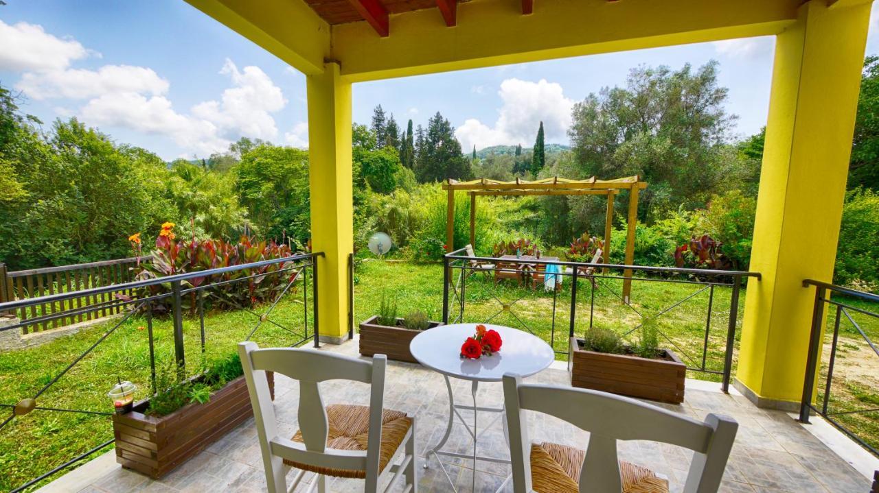 Zen Stone House Villa อายีโอส เยออร์ยิโอส ปากอน ภายนอก รูปภาพ