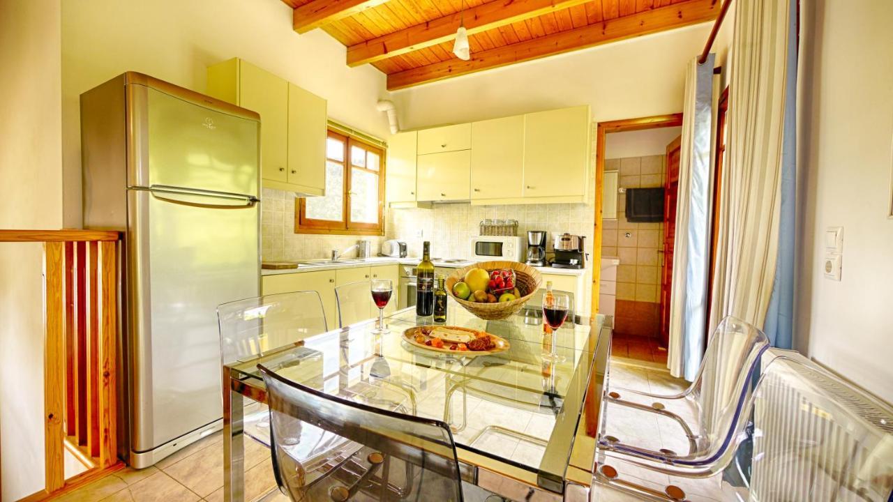 Zen Stone House Villa อายีโอส เยออร์ยิโอส ปากอน ภายนอก รูปภาพ